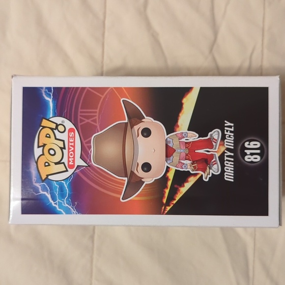 MARTY MCFLY #816 HOT TOPIC EXCLUSIVE FUNKO POP! MOVIES BACK TO THE FUTURE - Picture 2 of 2
